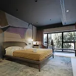 Della Lupa Luxury 레체