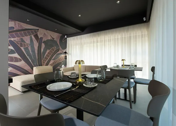 Della Lupa Luxury