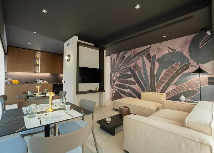 Della Lupa Luxury