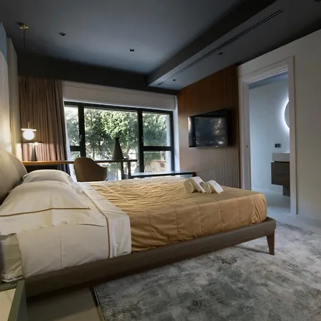 Della Lupa Luxury