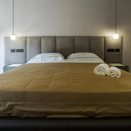 Della Lupa Luxury Oda ve Kahvaltı *